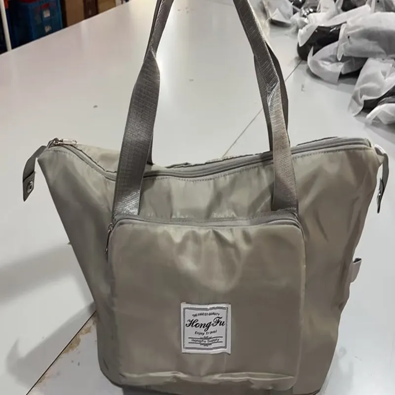 Carly  Faltbare Reisetasche mit groem Fassungsvermgen und wasserdichtem Material fr Frauen